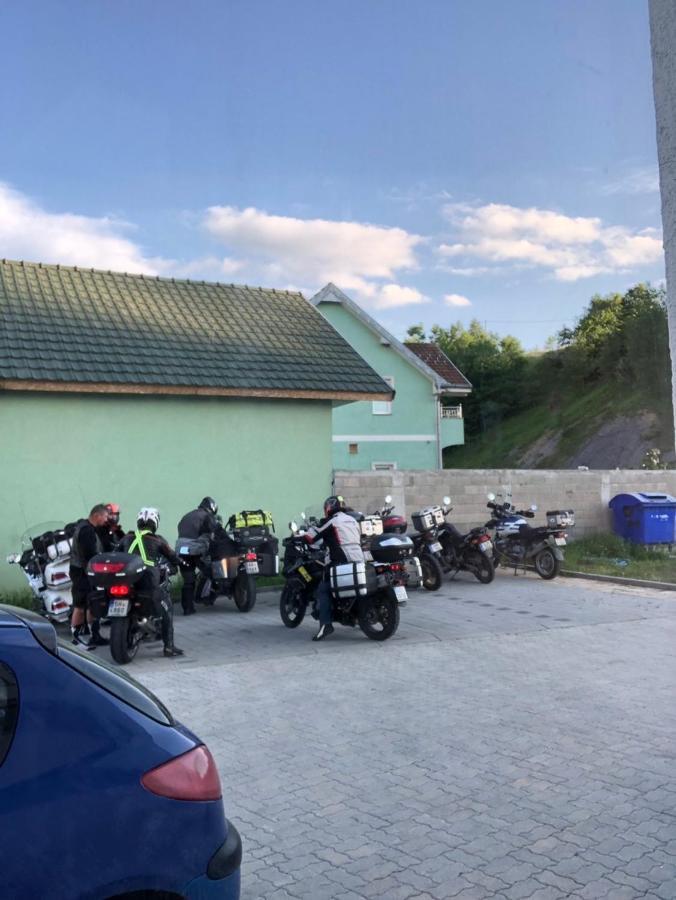Emro-S Aparthotel Novi Pazar Kültér fotó